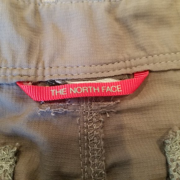 North Face Shorts - Picture 5 of 8